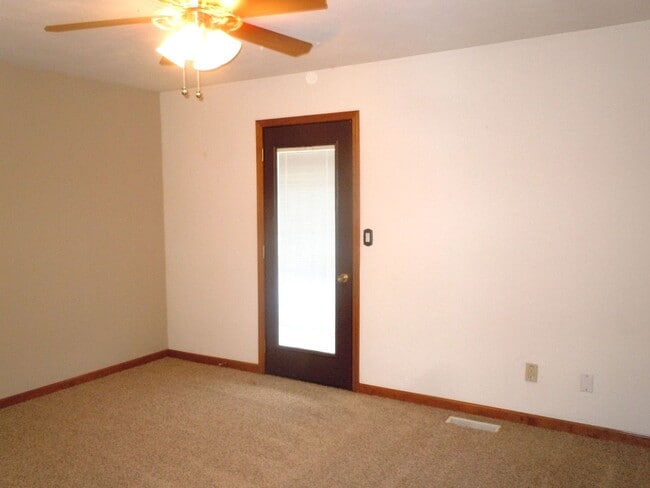 Building Photo - 1811-1817 Parkview