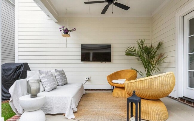 Building Photo - Modern 3-Bedroom, 3-Bath Home in Winston-Salem
