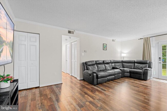 Building Photo - 15500 Horseshoe Ln
