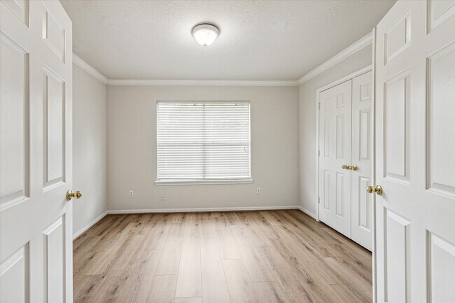 Building Photo - 6114 Fox Wind Ct