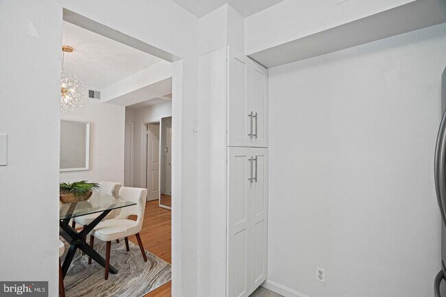 Building Photo - 3610 39th St NW