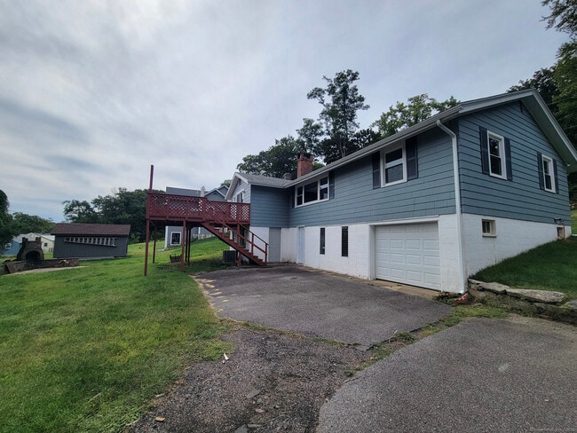 Building Photo - 114 Wildwood Rd