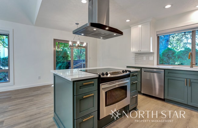 Building Photo - Total Remodel in Mt. Park near Westlake