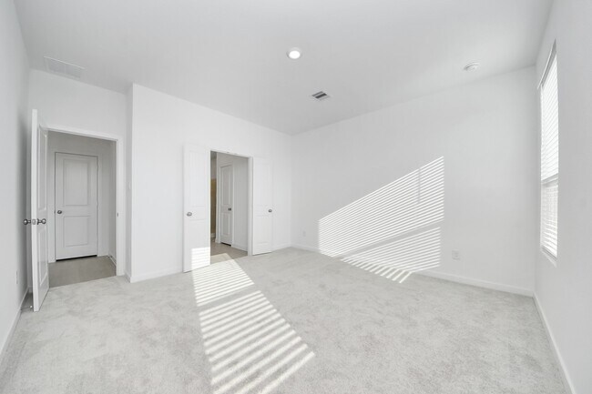 Building Photo - 16310 Chestnut Hvn Ln