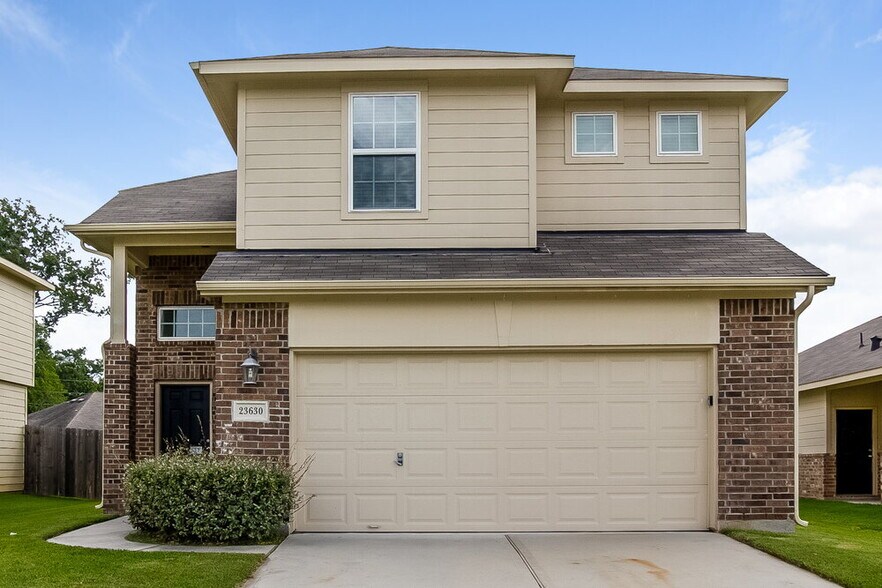 Primary Photo - 23630 Maple View Dr