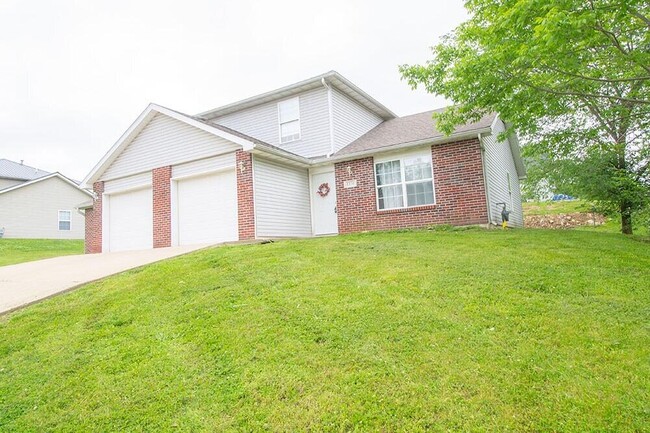 Primary Photo - 1330 Godas Cir