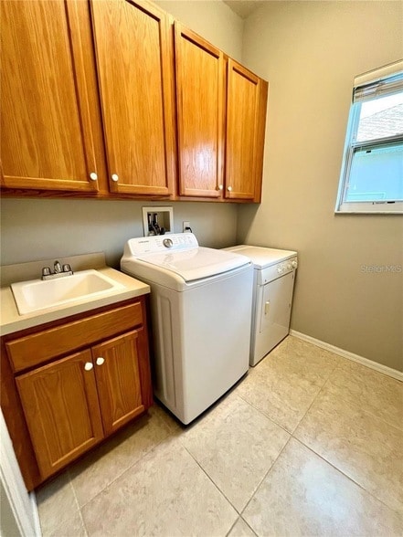 Building Photo - 5634 Belle Terre Dr