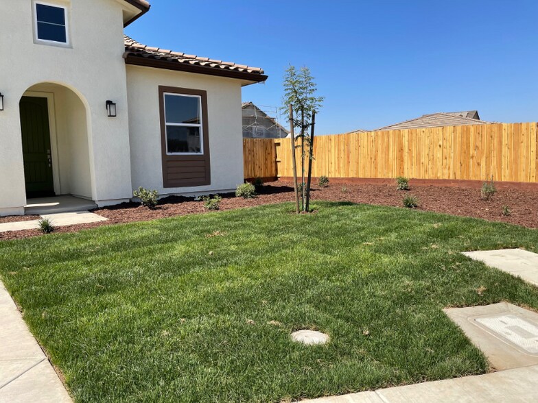 Building Photo - 658 Arlington Wy