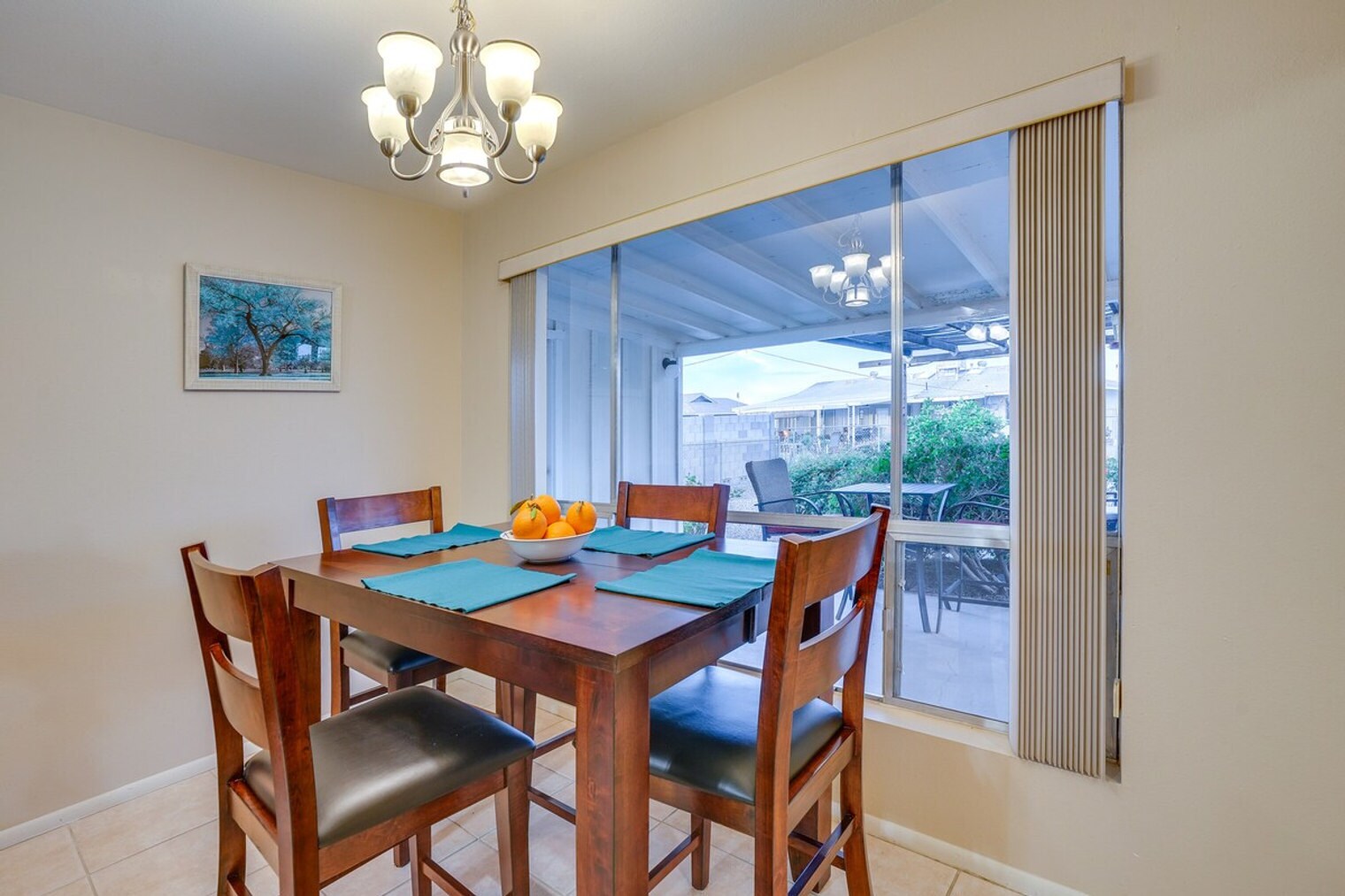 Building Photo - 11662 N Hacienda Dr