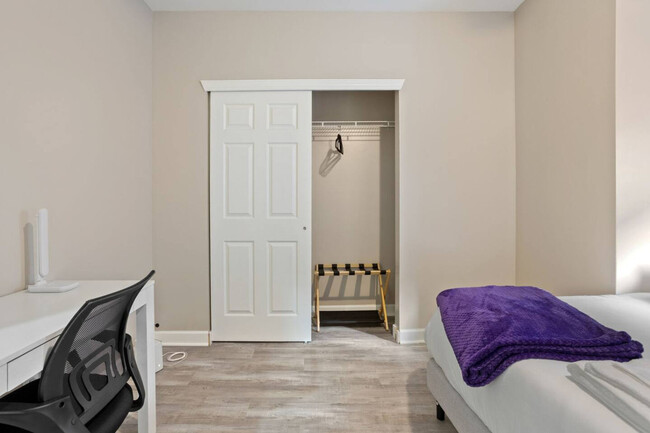 Building Photo - 1523 S East St