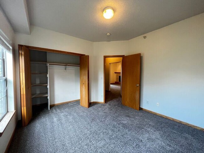 Building Photo - $1,395 | 2 Bedroom, 2 Bathroom Condo | Pets Negotiable | Available for an August 1st, 2026 Move In!