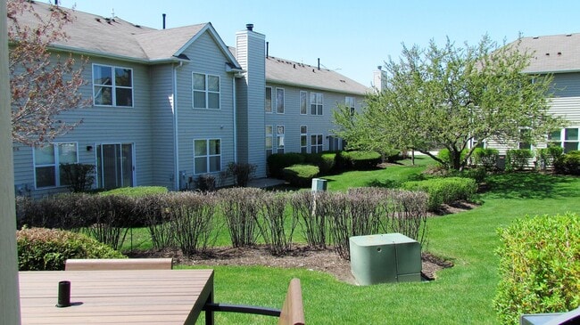 Building Photo - 1542 E Chivalry Ct