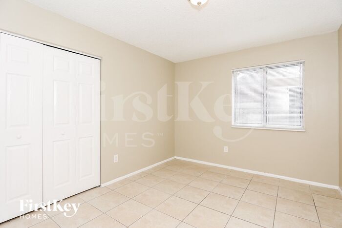 Building Photo - 8666 SW 14th St