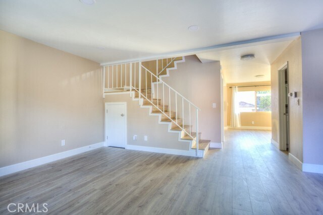 Building Photo - 313 S Almansor St