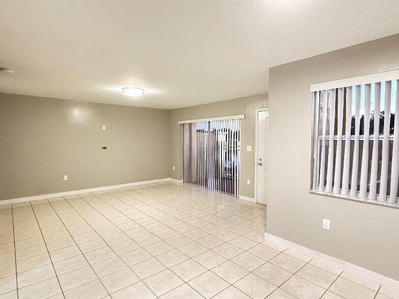 Building Photo - 8570 NW 3rd Ln