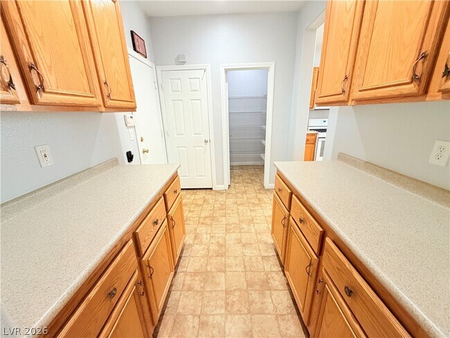 Building Photo - 5604 Rocky Ravine Ave