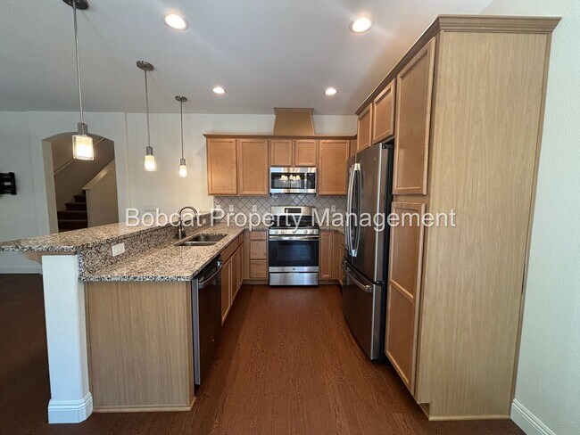 Building Photo - 3 Bed, 2.5 Bath, Townhome Located in Carson City - Mills Landing Community