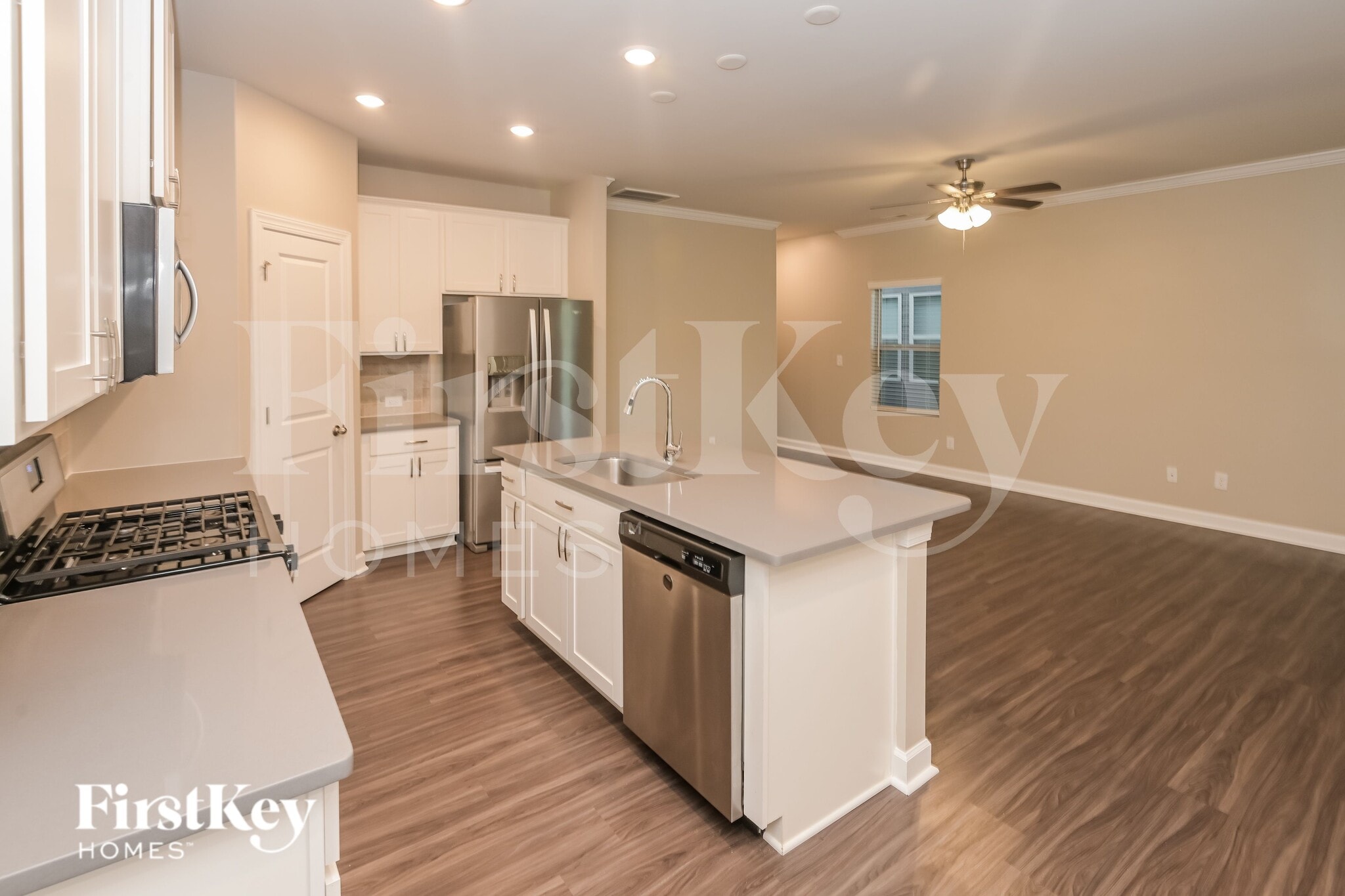 Building Photo - 11939 Hambright Rd