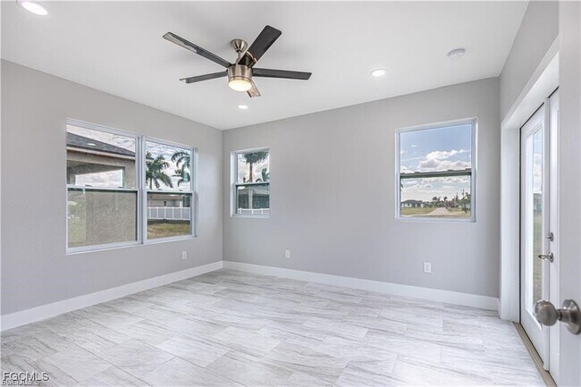 Building Photo - 3820 Embers Pkwy W