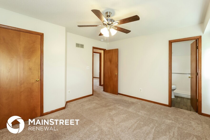 Building Photo - 6807 T Gabbert Dr