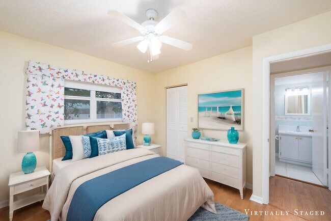 Building Photo - 18081 SE Country Club Dr