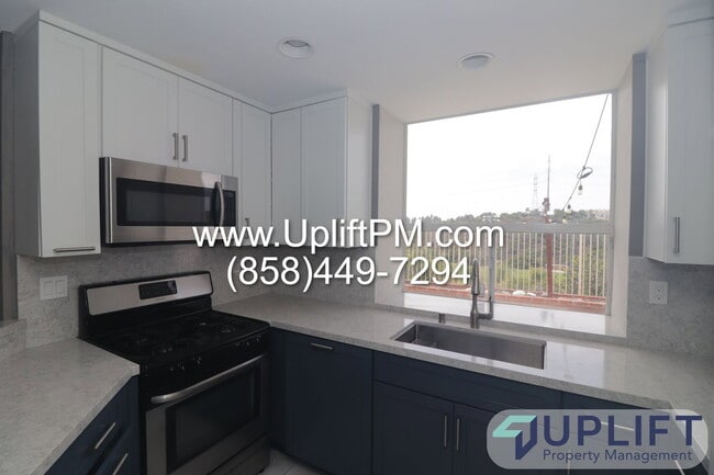 Building Photo - 1337 Serena Cir