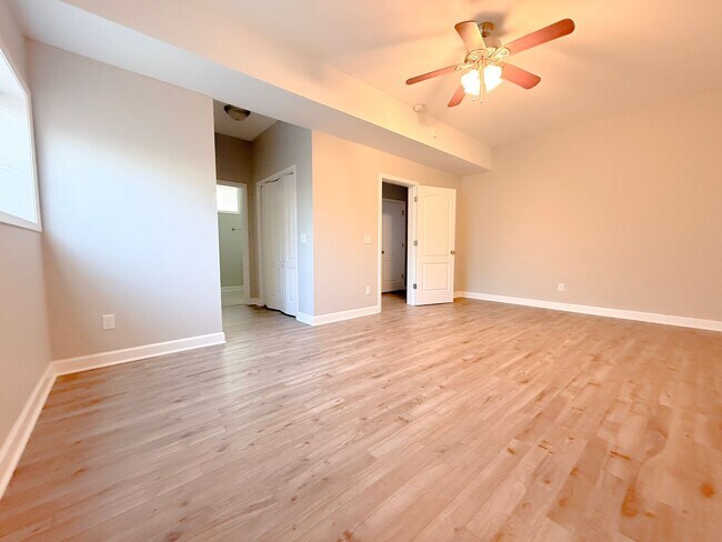 Building Photo - Spacious 4-Bedroom Home with Large Yard and Dual Garages in Cookeville  Property Description