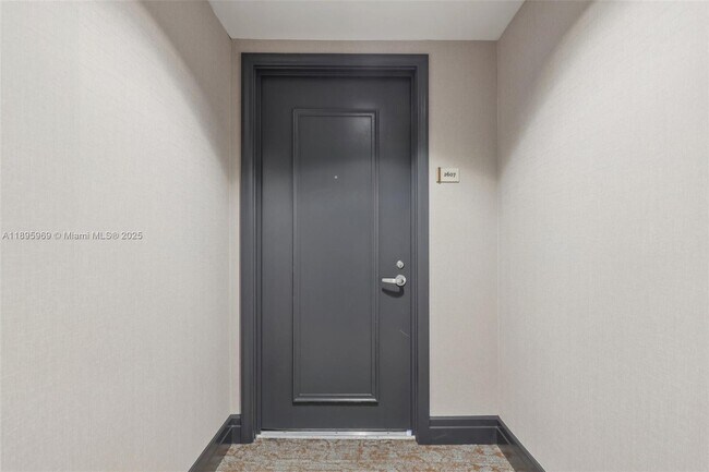 Building Photo - 1060 Brickell Ave