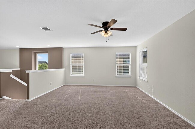 Building Photo - 1049 Clove Hitch Dr