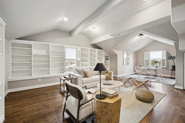 Building Photo - 6310 Taggart St