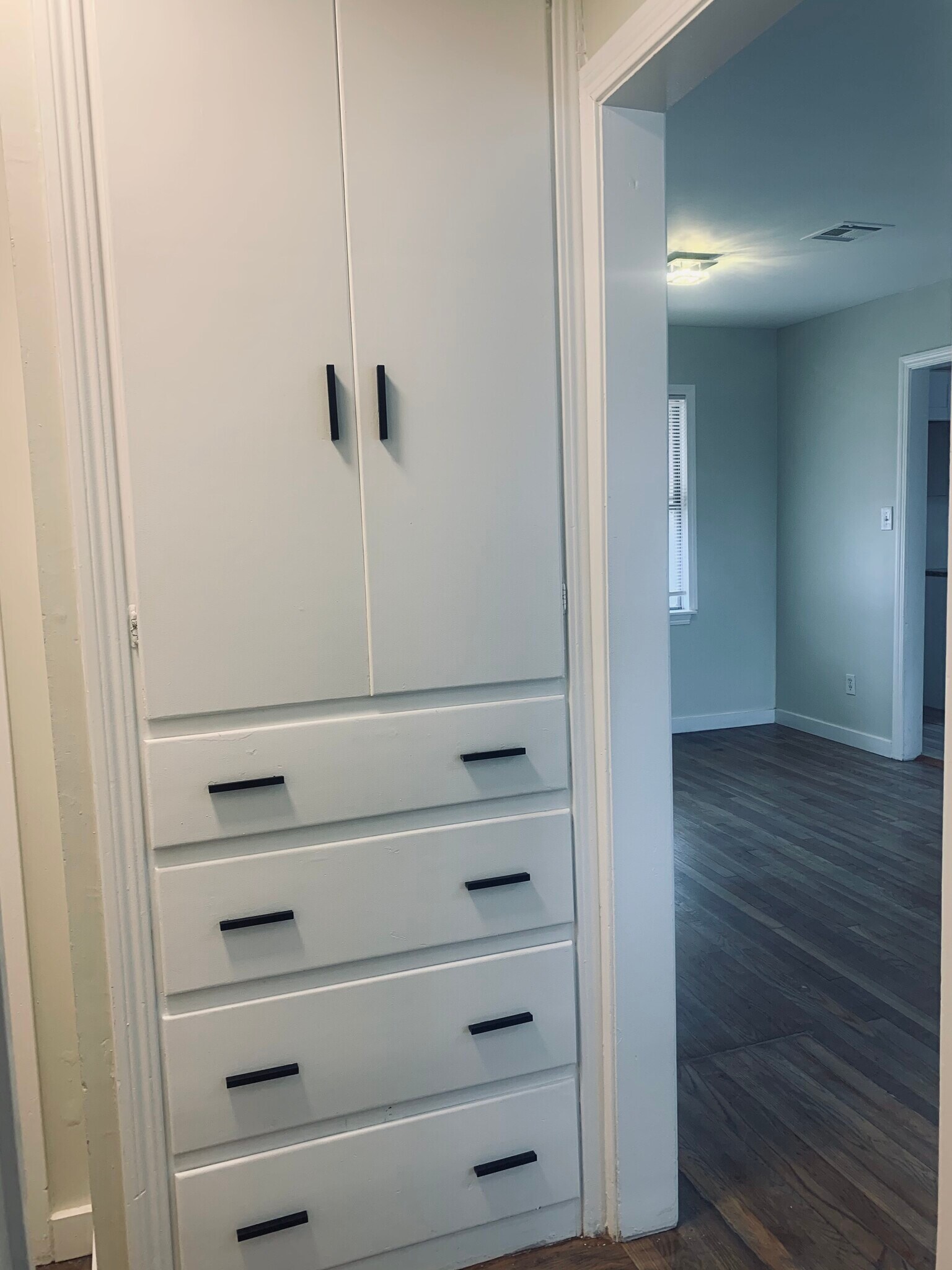 Building Photo - 3719 N Hartford St