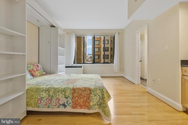 Building Photo - 1701 16th St NW