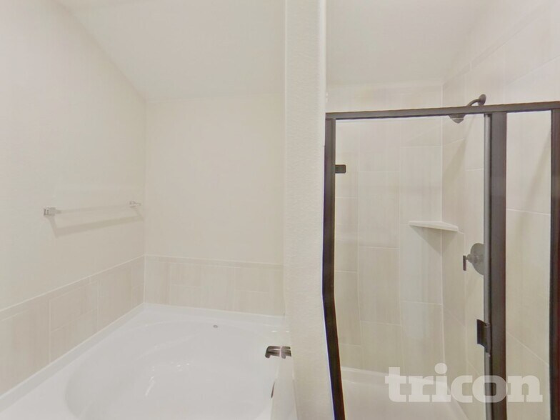 Building Photo - 1106 Bullock Dr