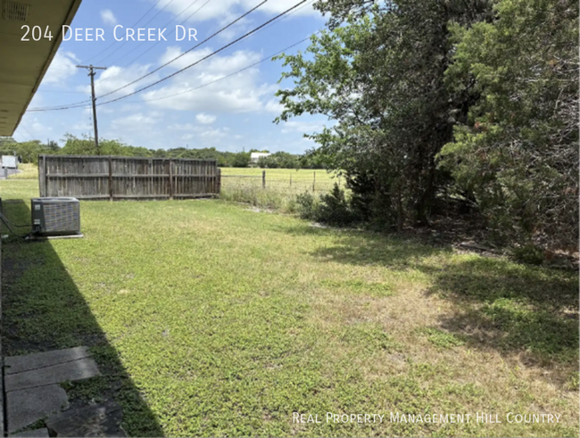 Building Photo - 204 Deer Creek