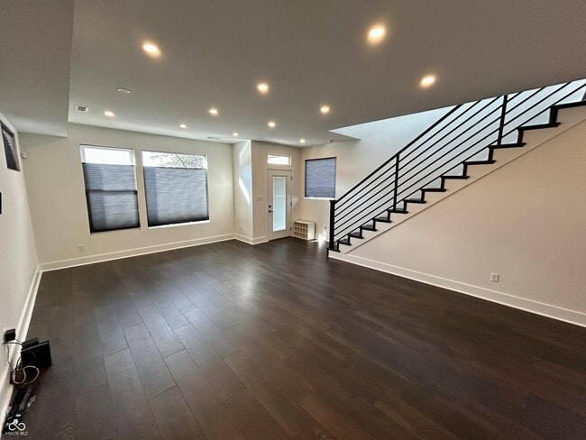 Building Photo - 2511 S Delaware St