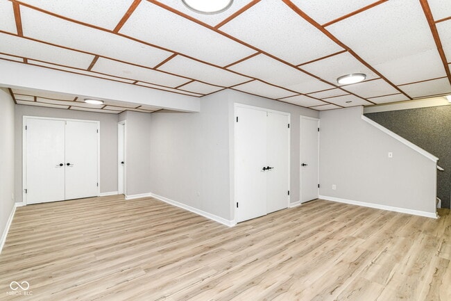 Building Photo - 6040 Portwood Ct