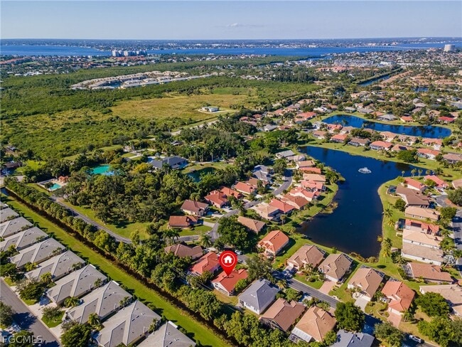 Building Photo - 9841 Las Casas Dr