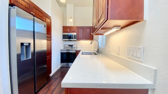 Building Photo - Remodeled back House with Large & Sunny Deck