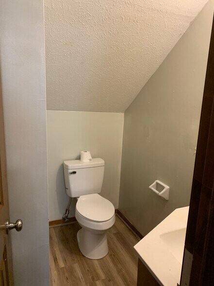 Building Photo - 26B Northtown Rd