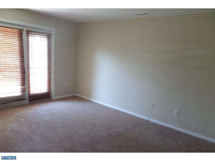 Building Photo - 87 Yellowwood Ct