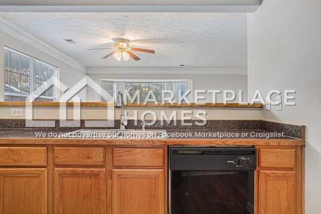 Building Photo - 3187 Kingswood Glen
