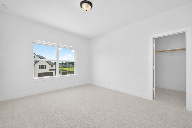 Building Photo - 9722 Dani Lake Dr