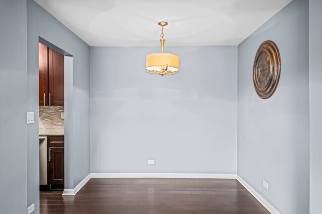 Building Photo - 201 Thames Pkwy