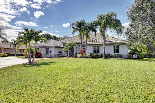 Primary Photo - 8028 Plantation Lakes Dr
