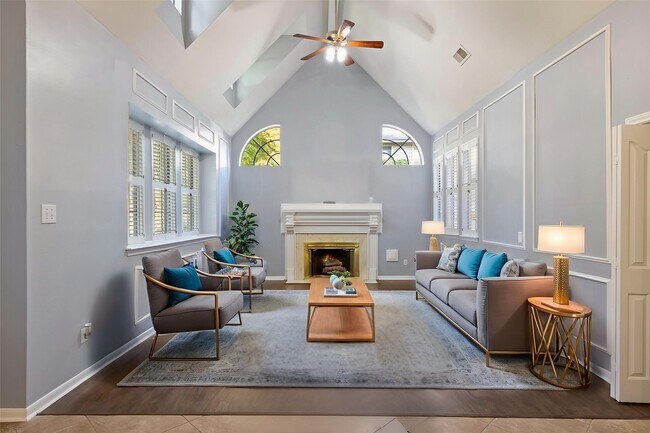 Building Photo - 2807 4 Pines Dr