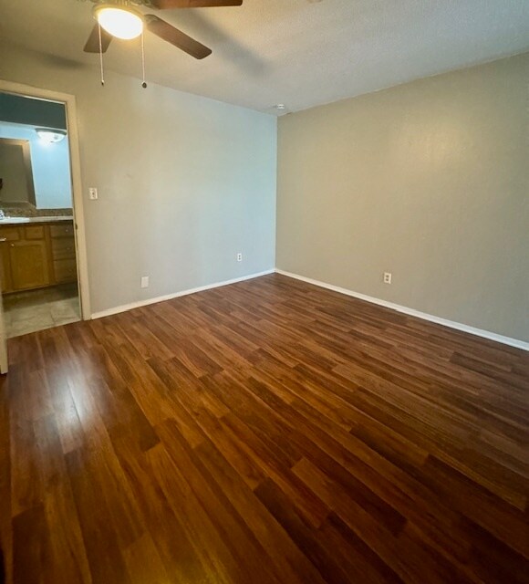 Building Photo - 4524 Holly St