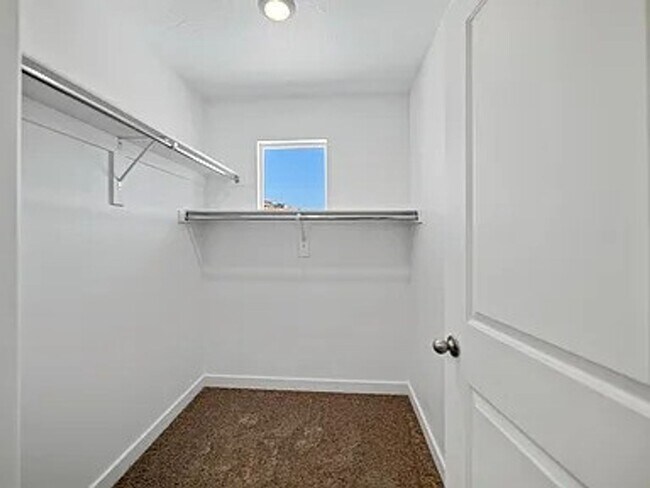 Building Photo - 1332 Pole Crk Ln