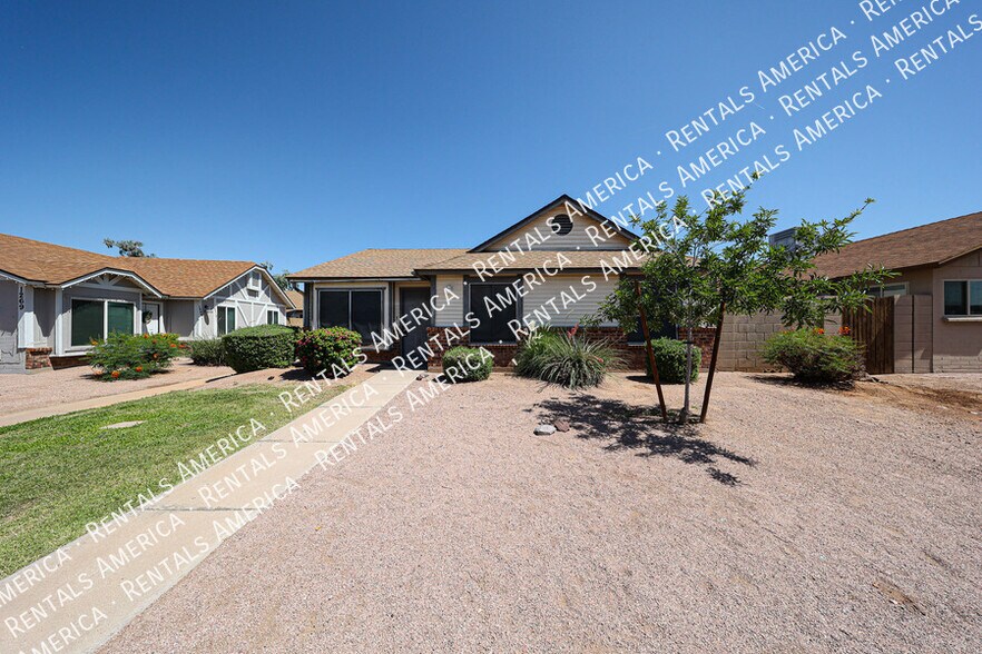 Building Photo - 1055 N Recker Rd