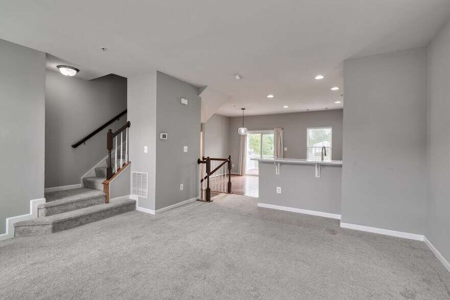 Building Photo - 7330 MATCHBOX ALY