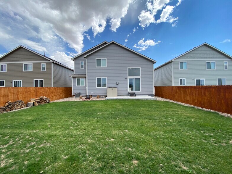 Building Photo - 6834 Mandan Dr
